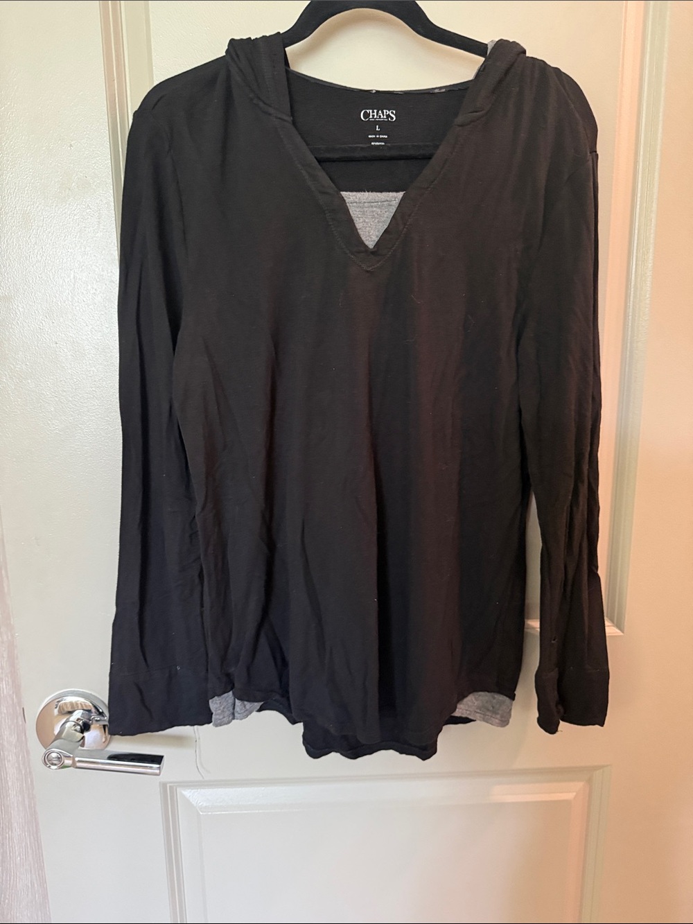 Chaps Black Hooded V-Neck Long Sleeve Pullover L